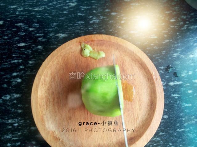 
剥皮，切小块，可以去两头