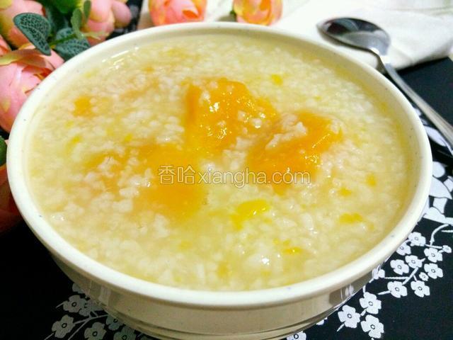 根据个人喜爱，喝粥可以再搭配一些面点，小菜，再加一个白煮蛋营养就更全面了，我有发过电饭锅焖鸡蛋的做法，又快又方便，喜欢的可以看一下（电饭锅焖鸡蛋）