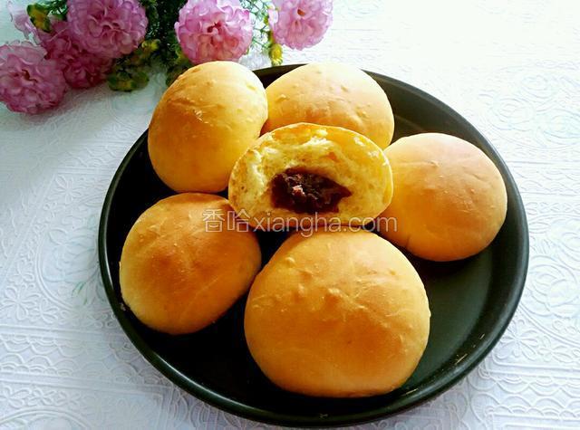 南瓜豆沙面包