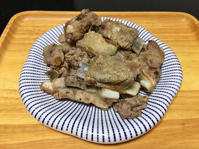 盐焗排骨