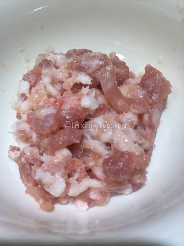 猪肉末个人喜好，多点少点没关系。图中10g