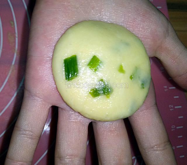 然后按扁。