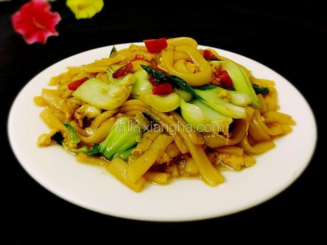 青菜鸡蛋炒河粉