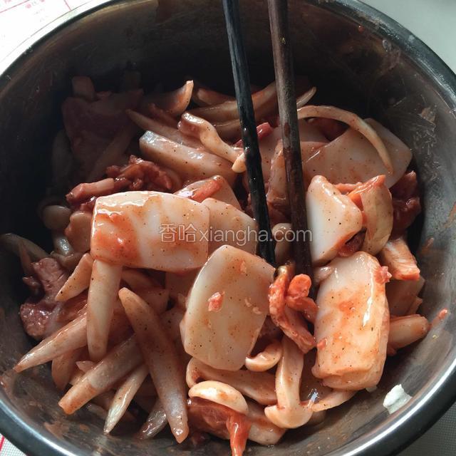 所以食材搅拌均匀