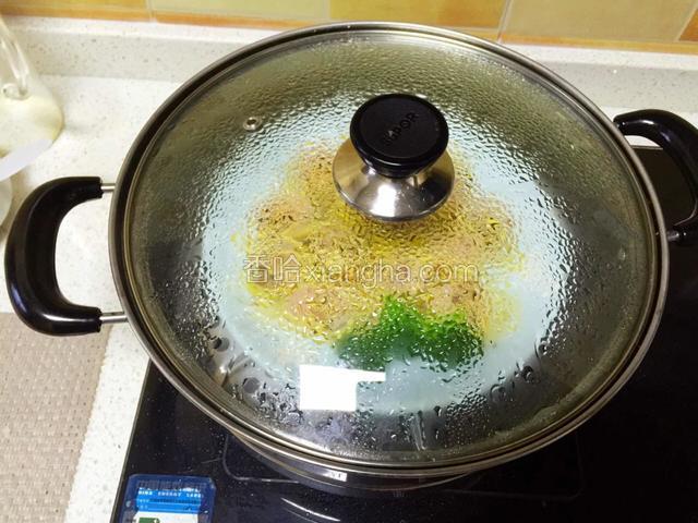 再上锅大火蒸2分钟。