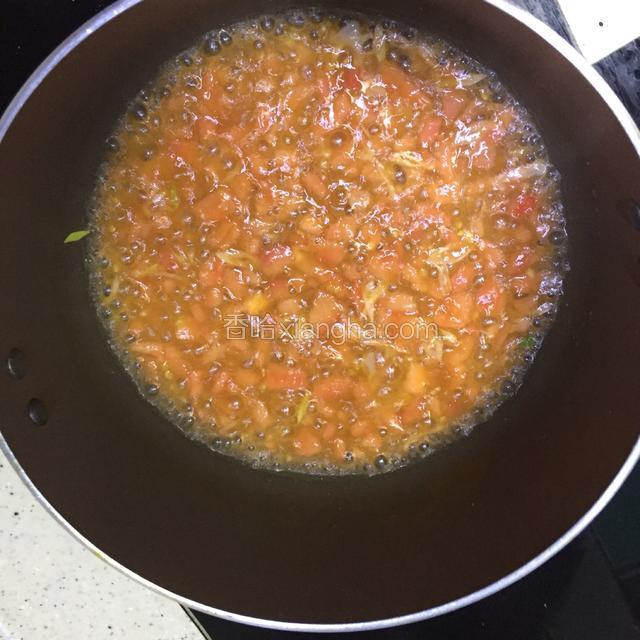 加水烧开，倒入面颗粒