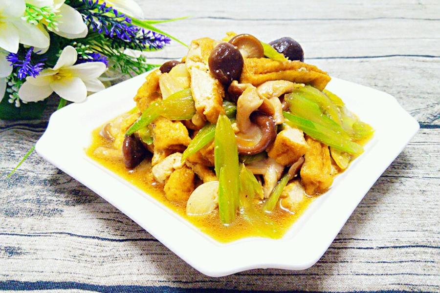 香菇西芹炒油豆腐