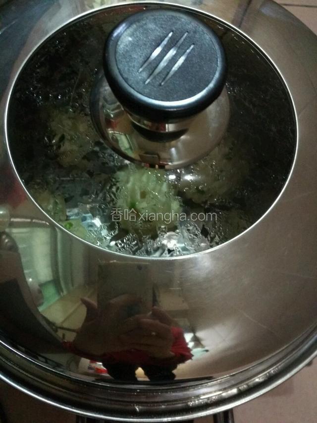 醒发好开中大火上汽后蒸12-15分钟，关火虚蒸5分钟再揭开盖子