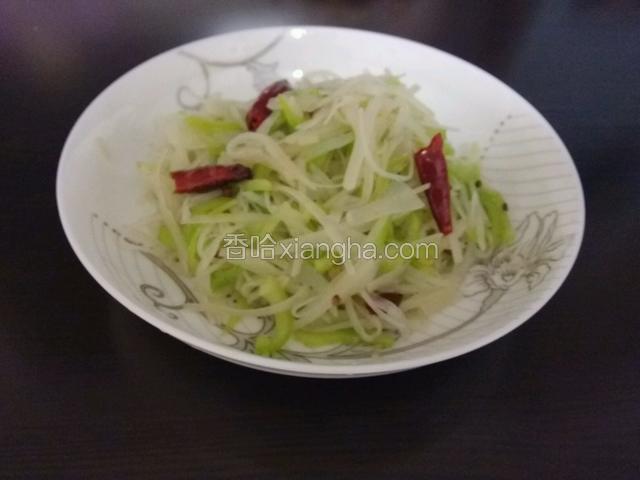 尖椒土豆丝近距离高清图一张！