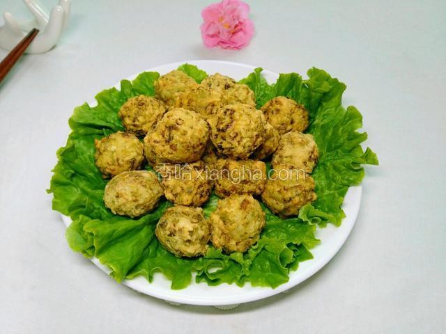   炸芹菜丸子