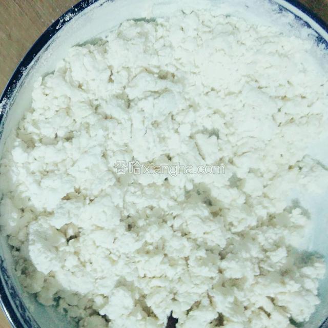 用筷子拌成棉絮状