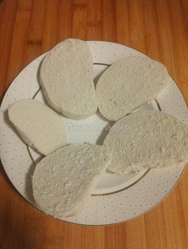 馒头切片备用