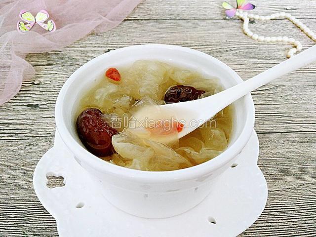 赶紧迫不及待地盛上一碗品尝吧！