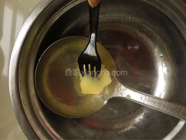 煮到叉子可以轻易插进土豆就好了。