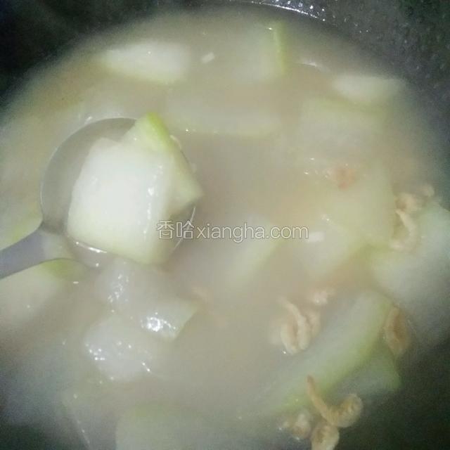 关火时调入少许盐，鸡精就可以出锅了