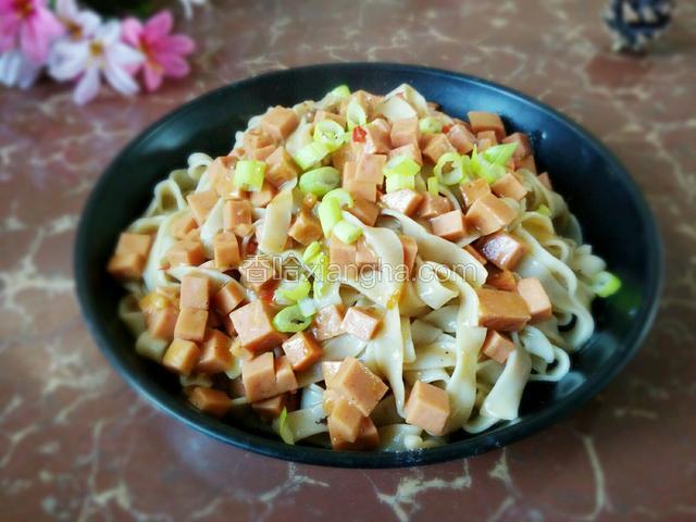 黄豆酱拌面
