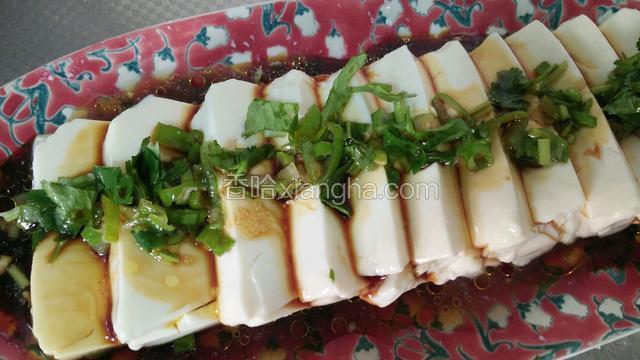 浇再豆腐上面
