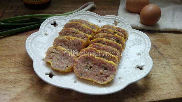 切片后【家庭自制午餐肉】就展现在大家面前了。