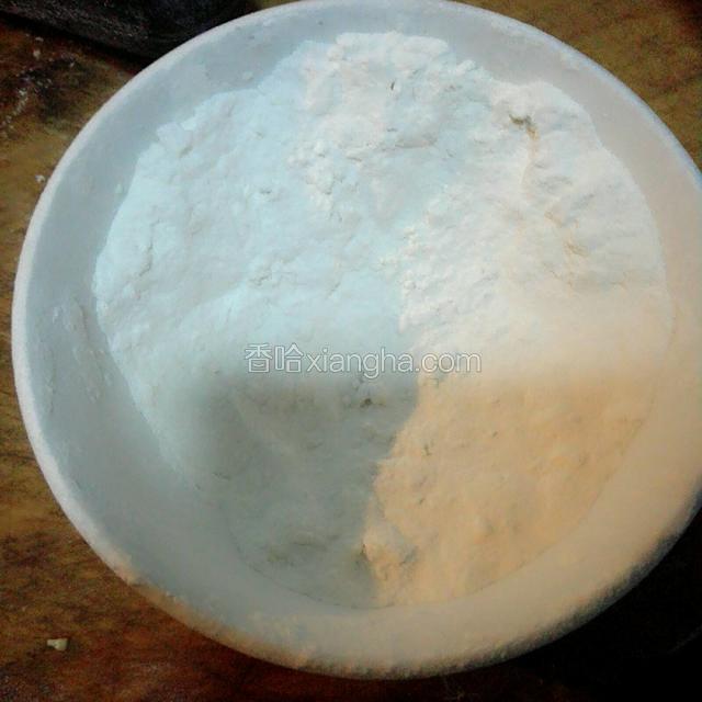 我用的是这种碗三碗的量