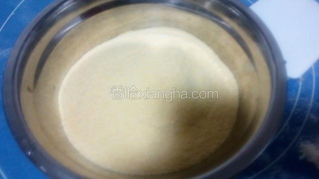 玉米面和少许黄豆面