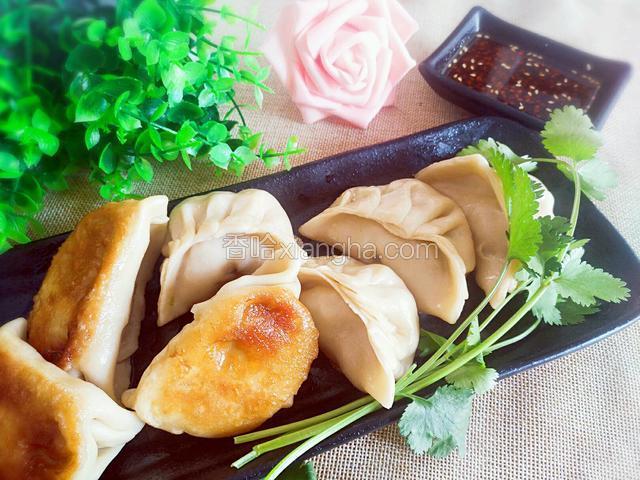 猪肉白菜煎饺