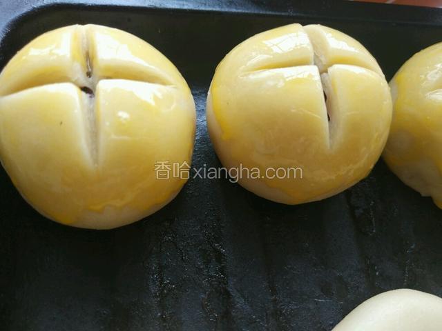 烤箱提前预热，180度烤25分钟！