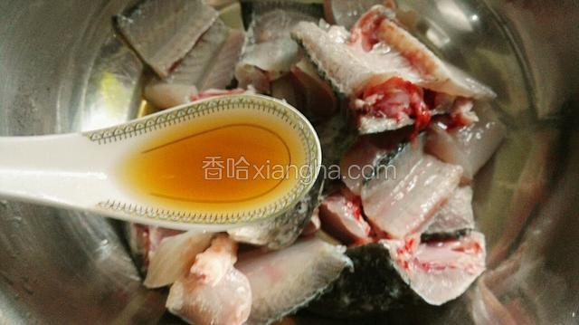 加2勺料酒。