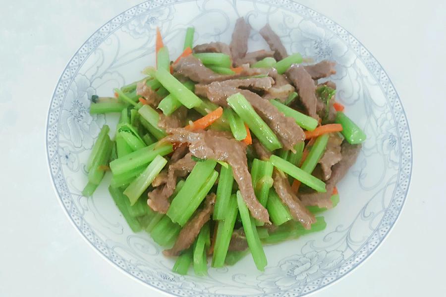 牛肉炒芹菜