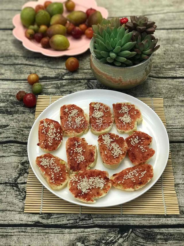出炉后即可食用，放凉后吃会更脆。