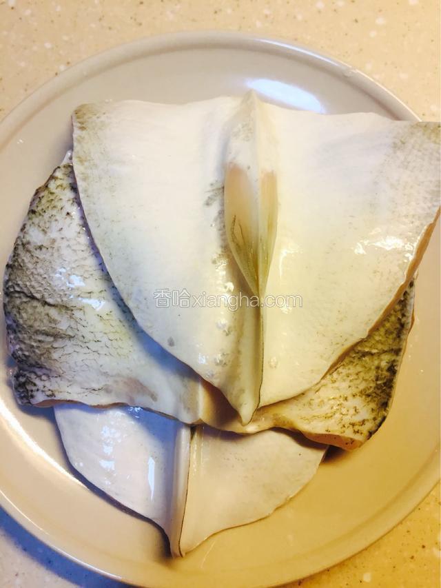 鱼腩洗净