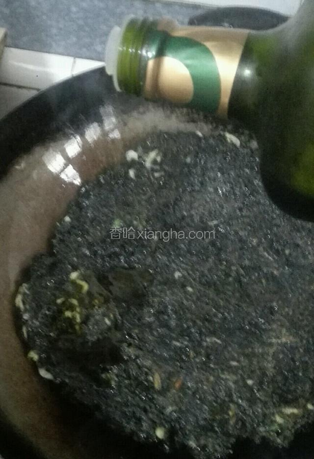 煎紫菜饼中途中要淋几次油