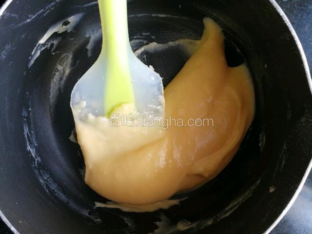拌好的面糊光泽细腻