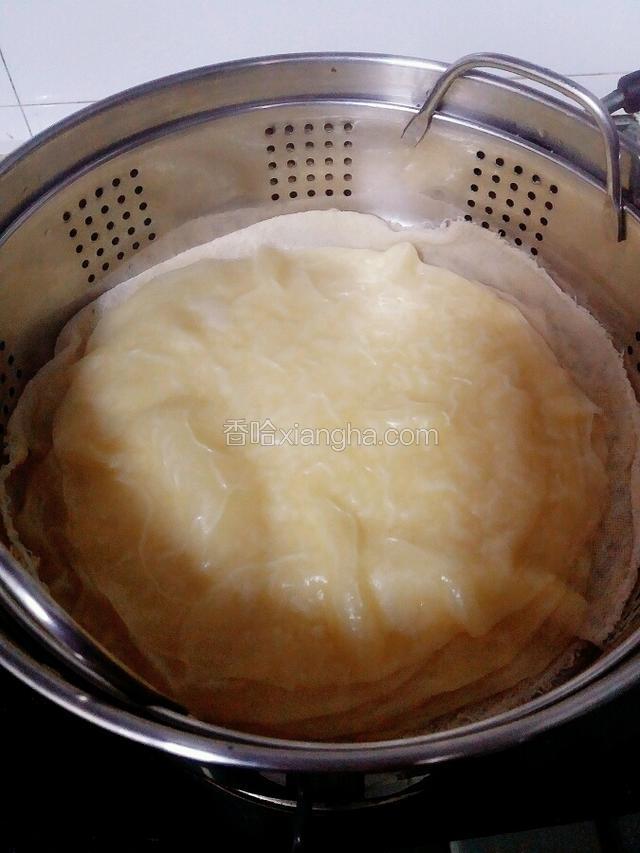上锅蒸 饼变色就熟了