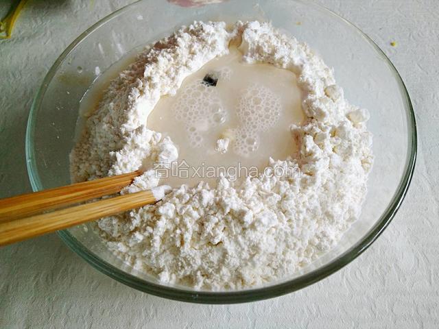 边拌边加水