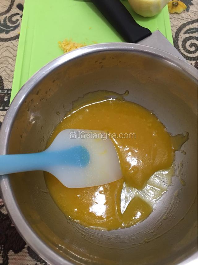 这是白糖盐黄油搅拌后的样子
