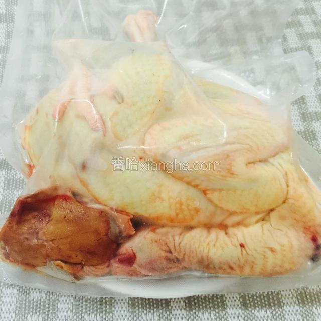神农安全鸡半只，
这个鸡是有机农场放养的，安全无激素。