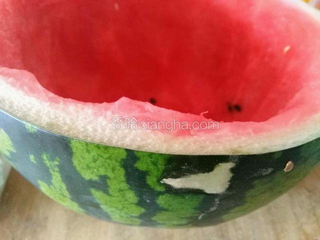 西瓜皮半个