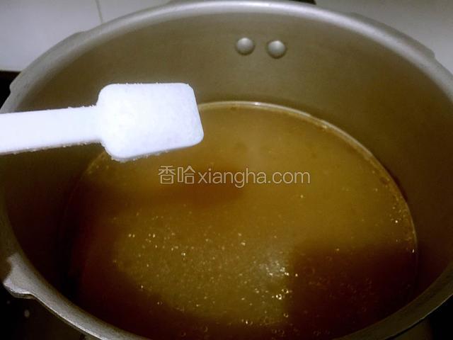 等高压锅泄气了加入适量的盐即可。
