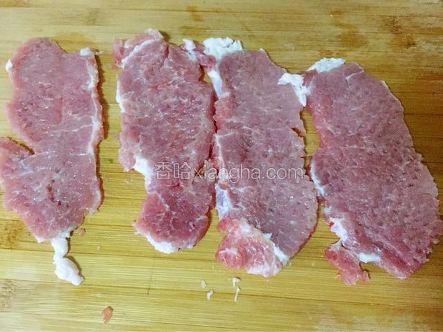 翻面继续敲打拍松