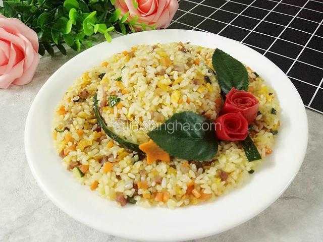 小草帽蛋炒饭