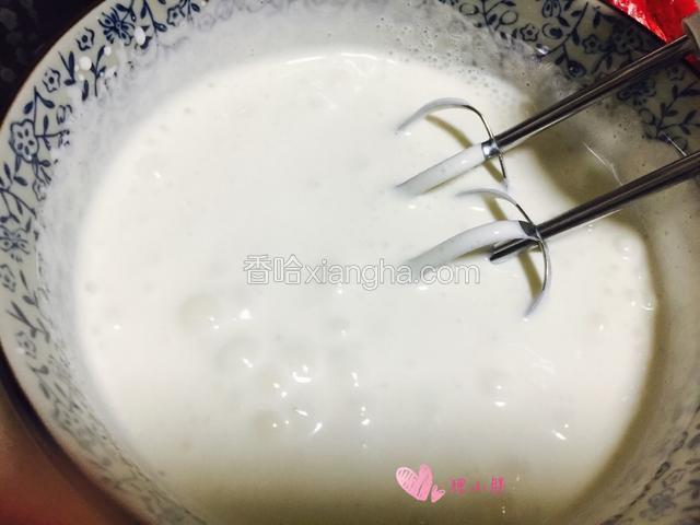 电动打蛋器低档打发