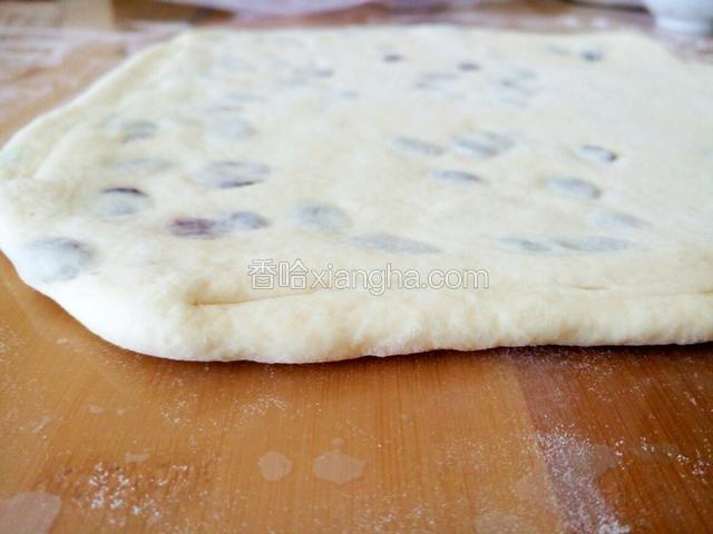 擀成一厘米厚的面饼