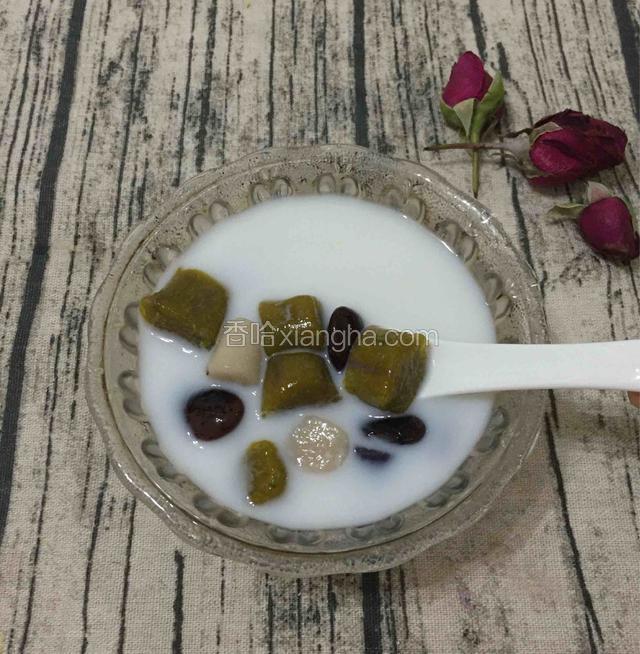 味道杠杠滴
里面加了刚煮好的花芸豆和红豆

