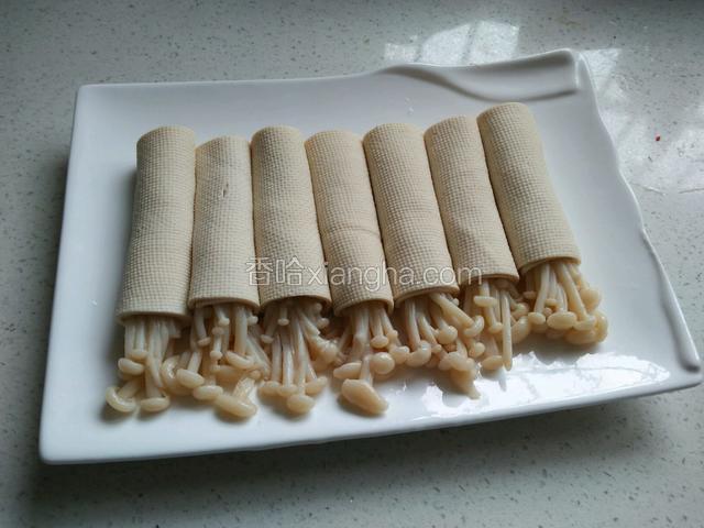 依次卷好