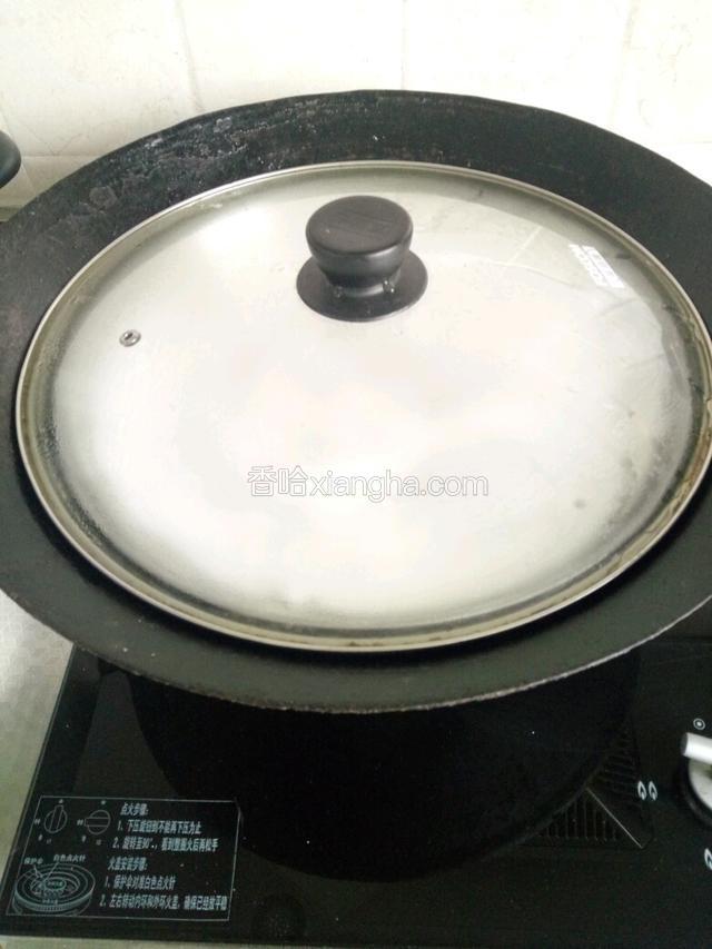 上锅蒸4到6分钟即可出锅