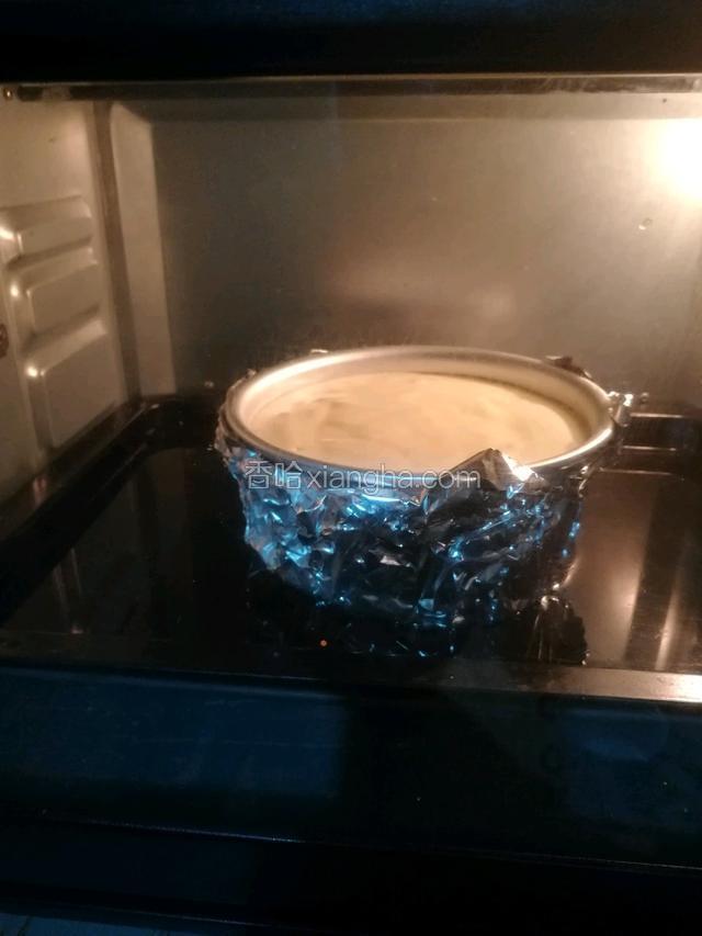 烤箱上下火135度先预热，最下层烤90分钟
