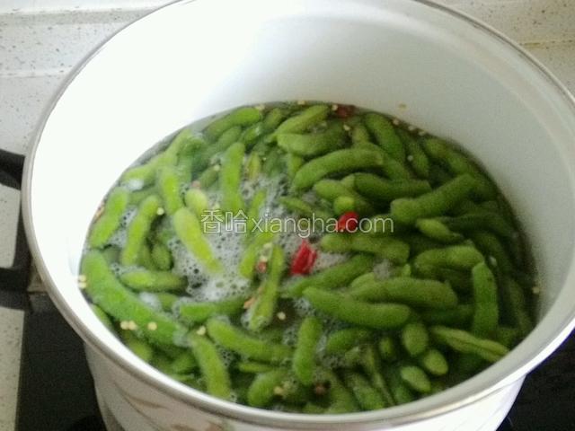 大火10分钟，毛豆变绿