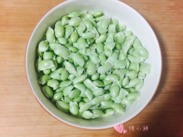 毛豆全部剥好