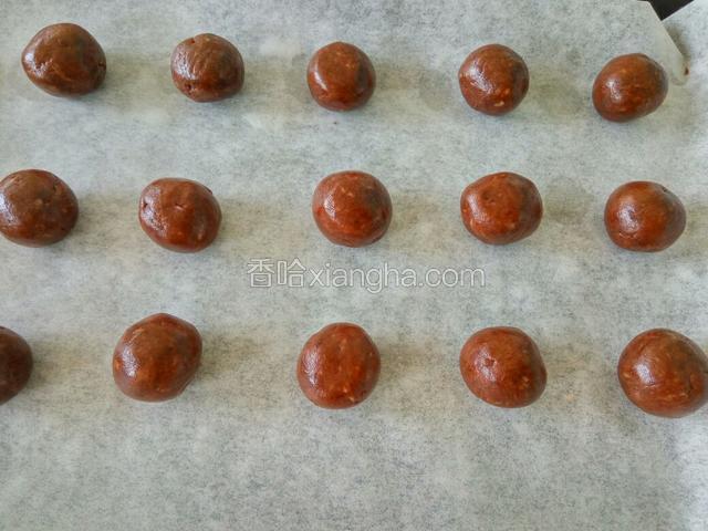 分成一个10克的小圆球