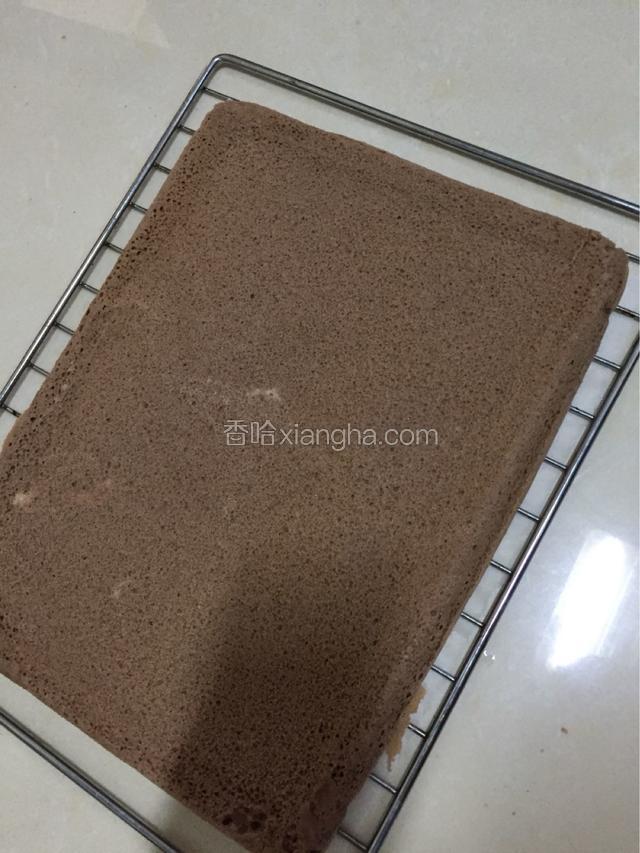 时间到 取出揭开油纸 晾凉